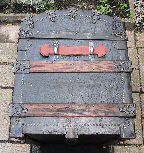 Right Side Polished With Handle